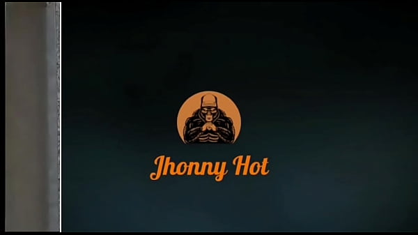 Gostosa me estigou no banheiro